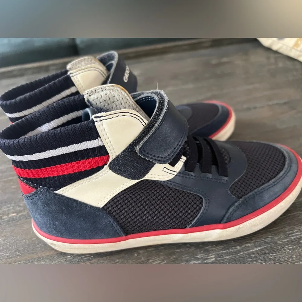 GEOX mixed media mid top sneaker sz 3.5